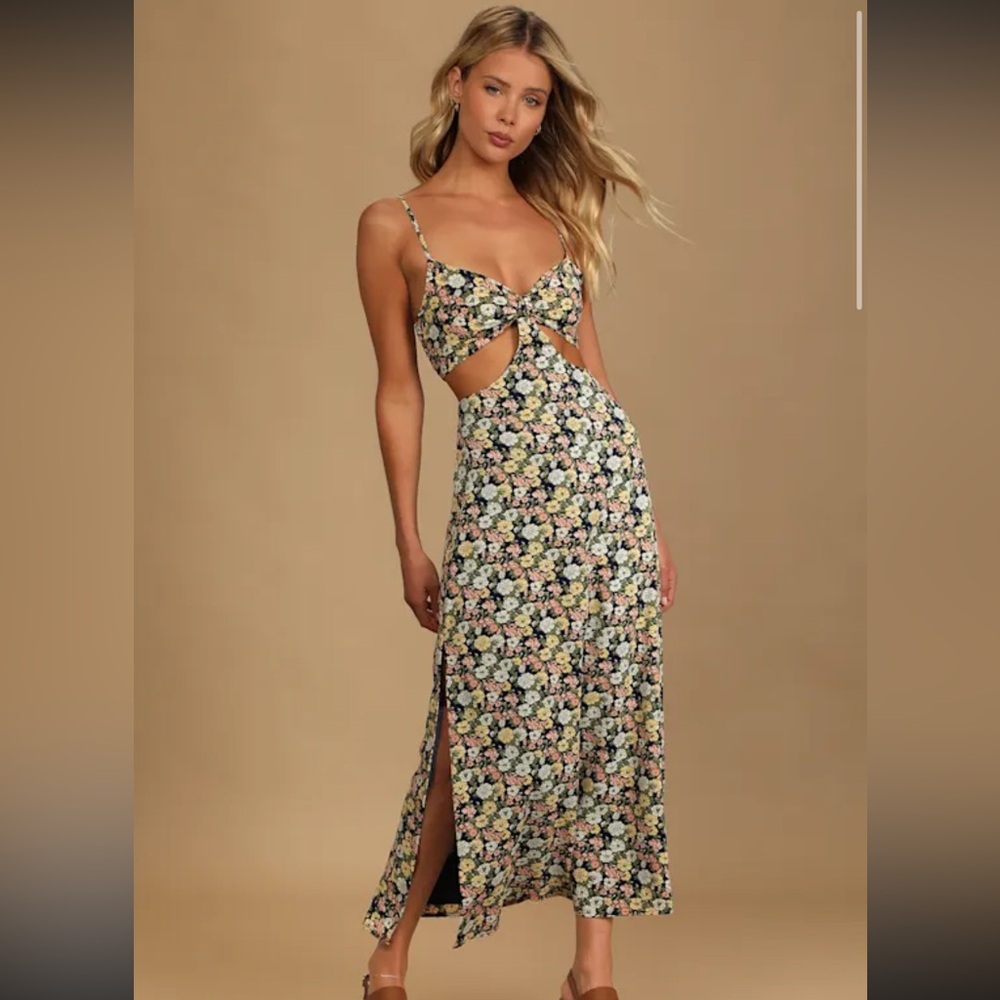 Lulus It's A Perfect Pick Navy Blue Floral Print Cutout Maxi Dress - Size M
